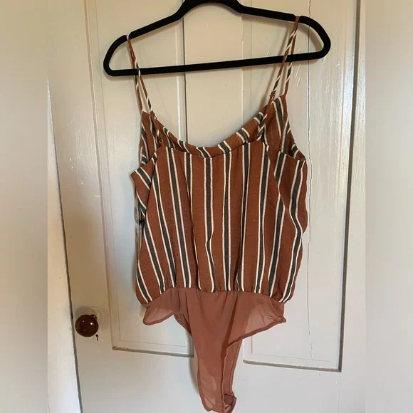 Astr Brown Green White Bodysuit with Vertical Stripes Flattering Flowy Tank NWT - Picture 10 of 12